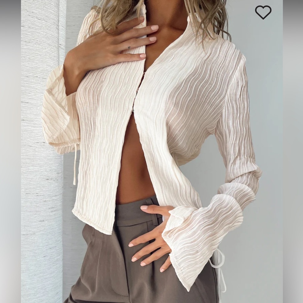 Plisse shirt - US4, Never worn with tags